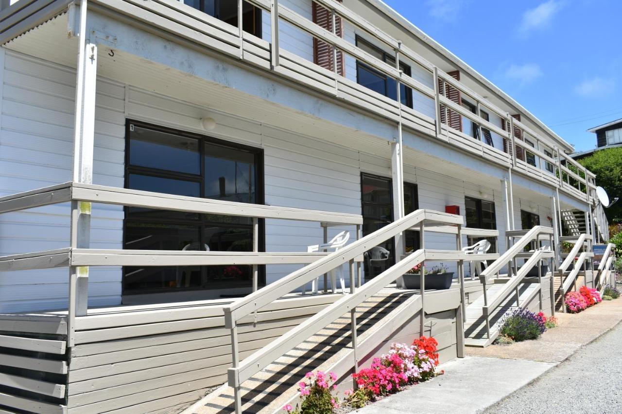 Moeraki Beach Motels Bagian luar foto