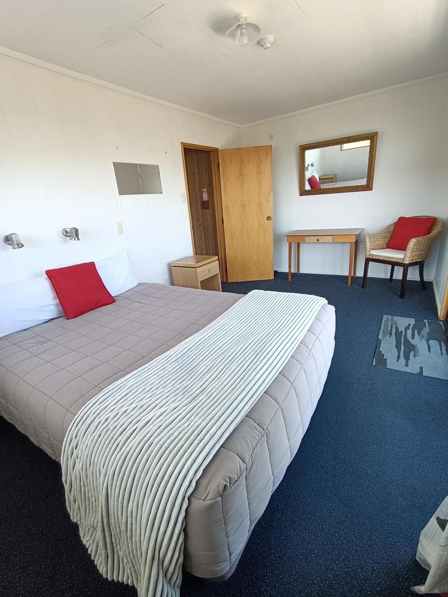 Moeraki Beach Motels Bagian luar foto