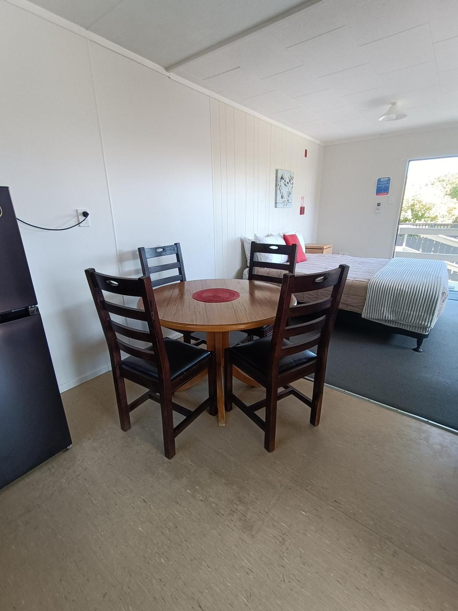 Moeraki Beach Motels Bagian luar foto